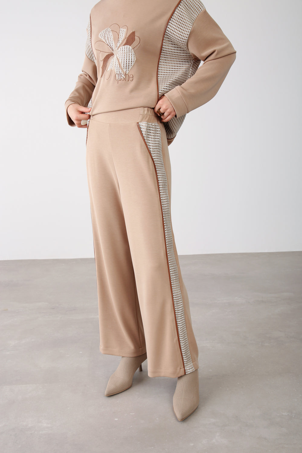 Wholesale Oysho Fabric Mesh-Detail Pants - Beige