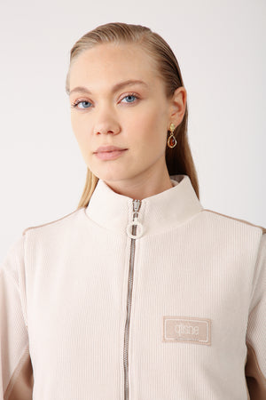 Wholesale Ultra-Soft Stretch Modal Fabric Contrast Panel Zip-Up Vest – Camel