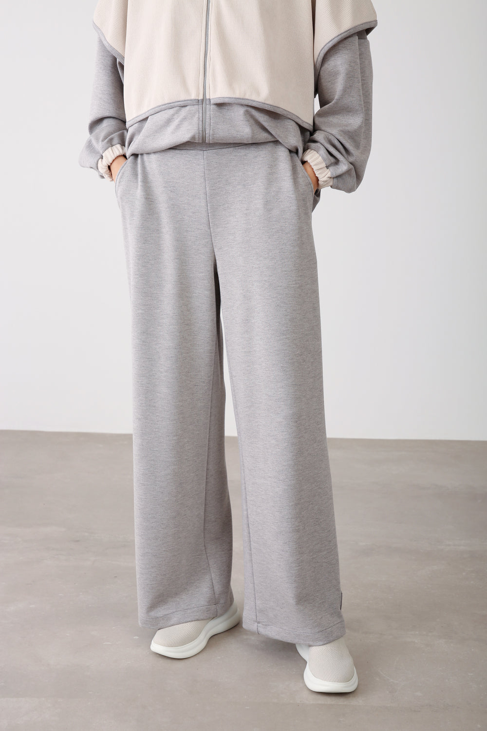 Wholesale Oysho Wide-Leg Elastic Waist Pants - Grey