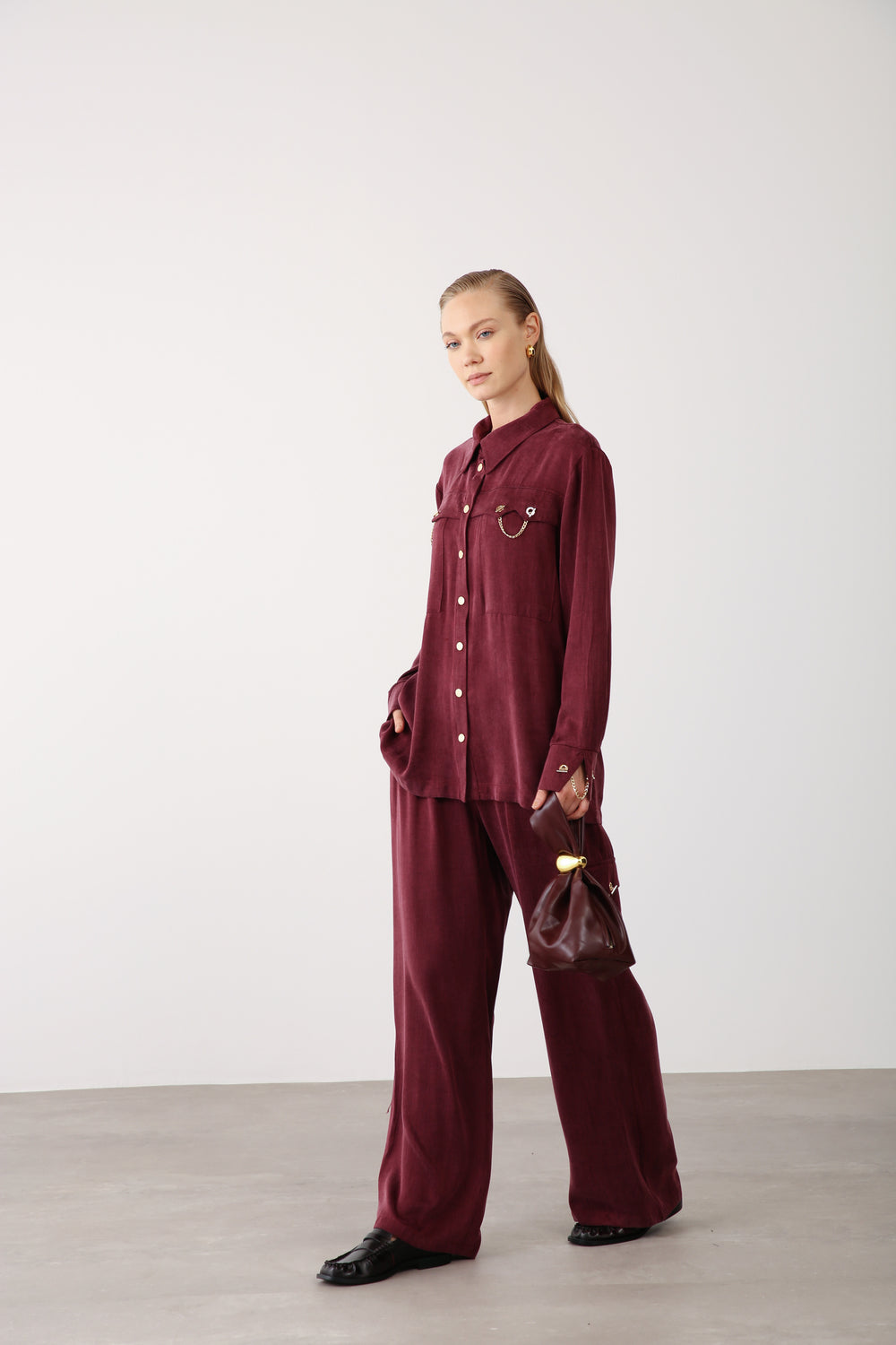 Wholesale Cupra Chain-Detail Pants - Burgundy
