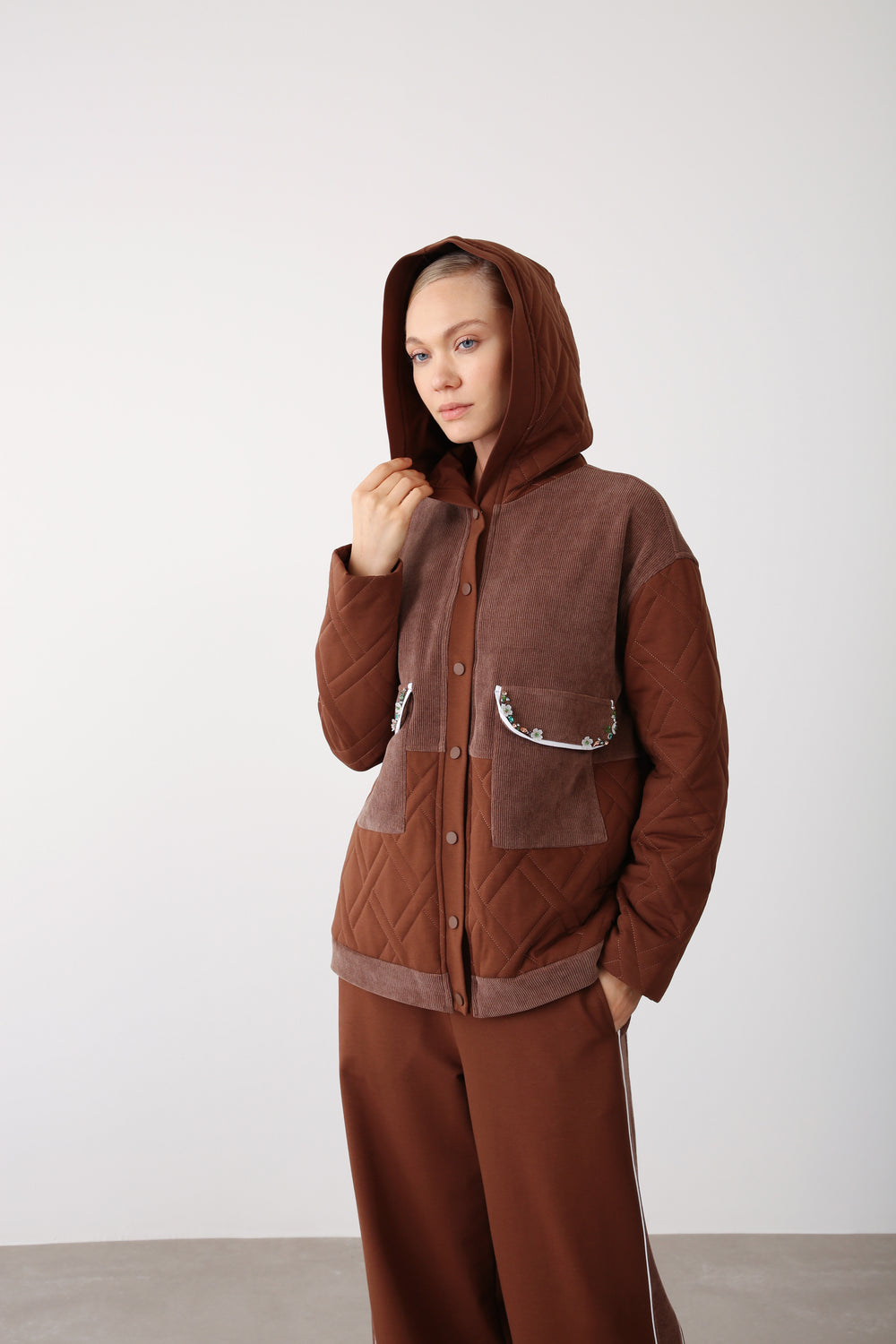 Wholesale Premium Quilted Fabric Pocket Embellished Detailed Jacket - Brown