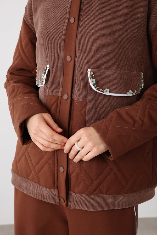 Wholesale Premium Quilted Fabric Pocket Embellished Detailed Jacket - Brown