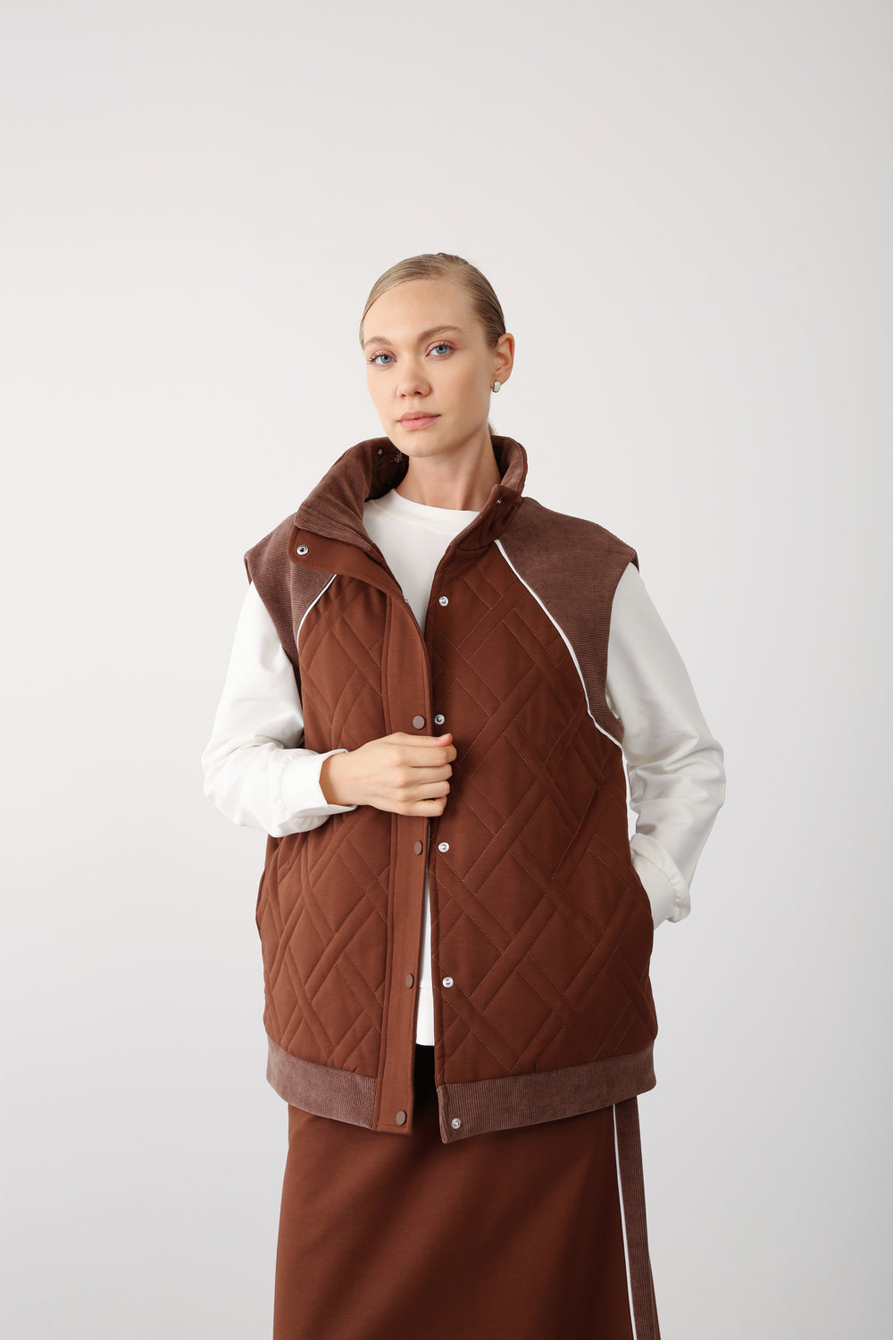 Wholesale Two-Thread Quilted Detailed Vest - Brown
