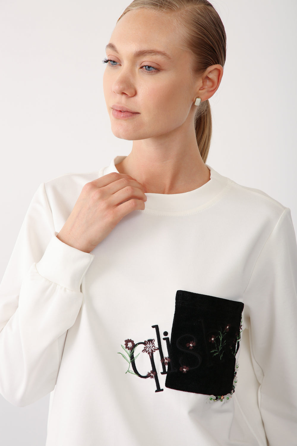 Wholesale Premium Combed Cotton Embroidered Detail Sweatshirt – Black