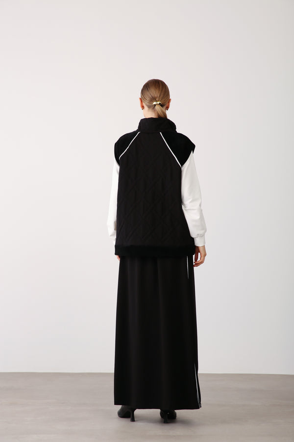 Wholesale Two Thread Fabric Contrast Side Detailed Long Skirt – Black