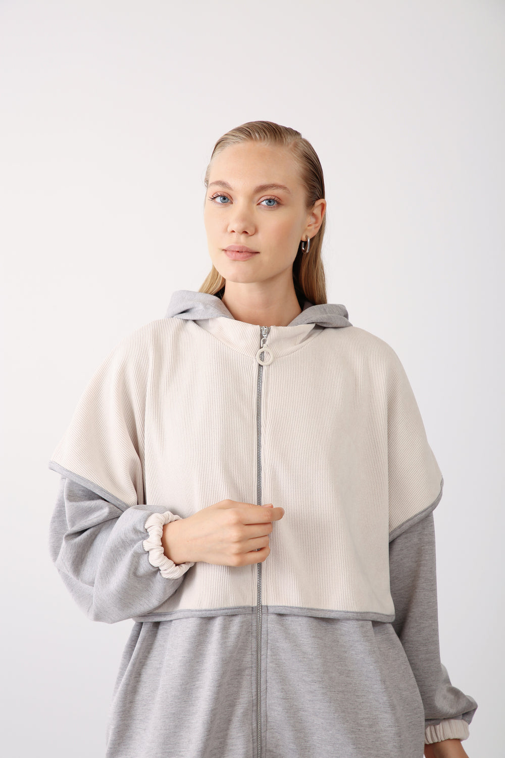 Wholesale Oysho Two-Tone Zip-Up Hooded Jacket - Grey
