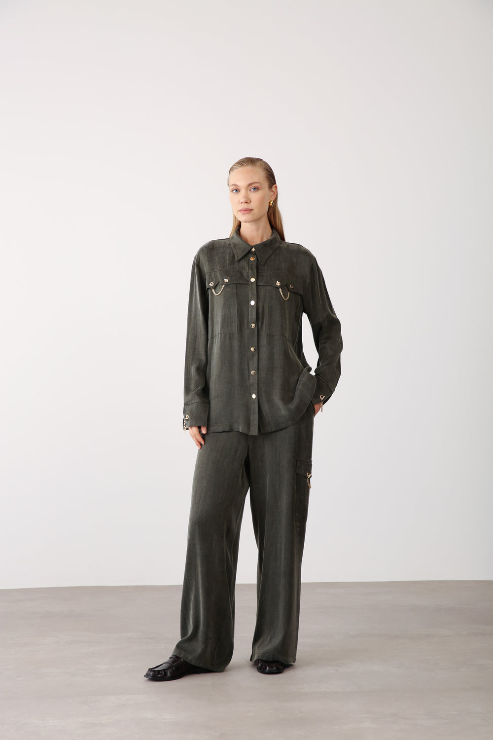 Wholesale Cupra Chain-Detail Pants - Khaki