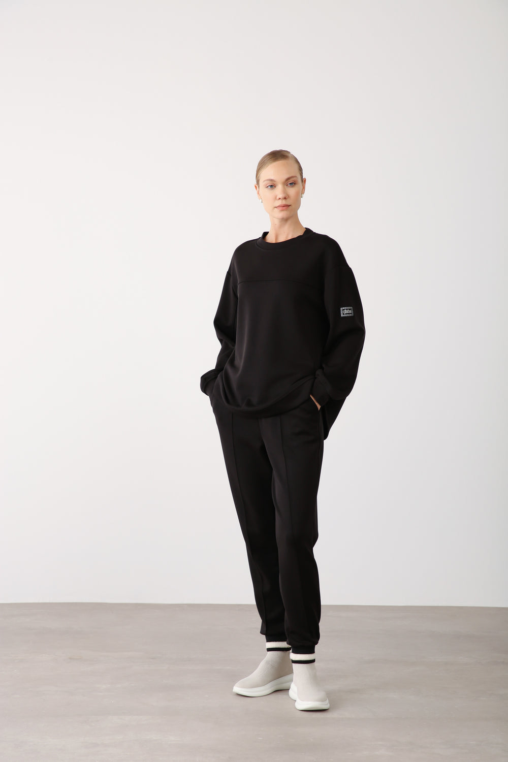 Wholesale Oysho Fabric Ribbed Hem Drawstring Pants – Black