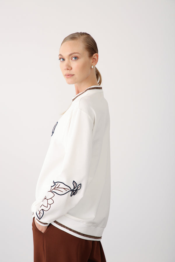 Wholesale Two-Thread Fabric Embroidered Sweatshirt - Brown